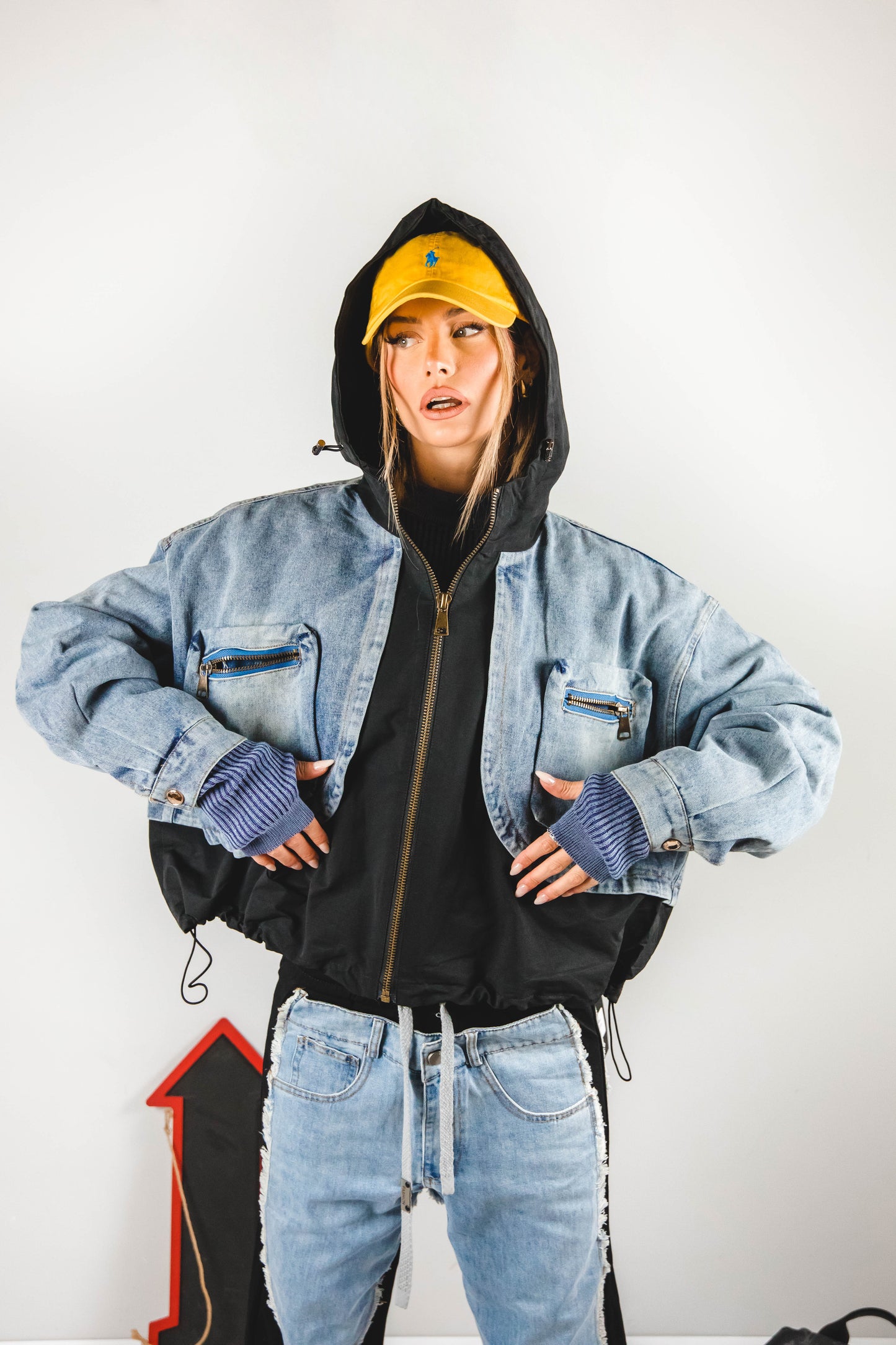 Giacca di jeans con cappuccio