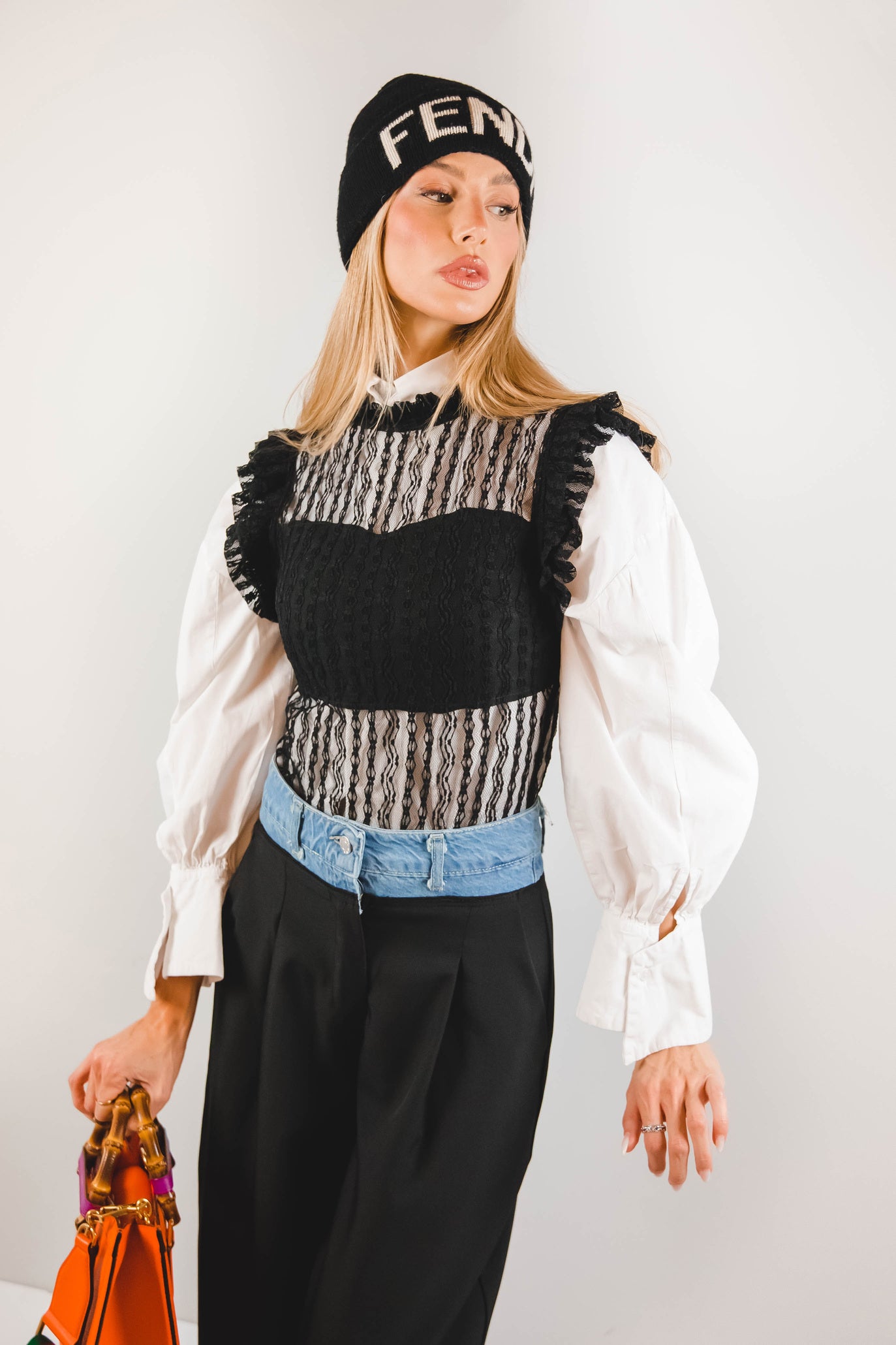Top di pizzo nero