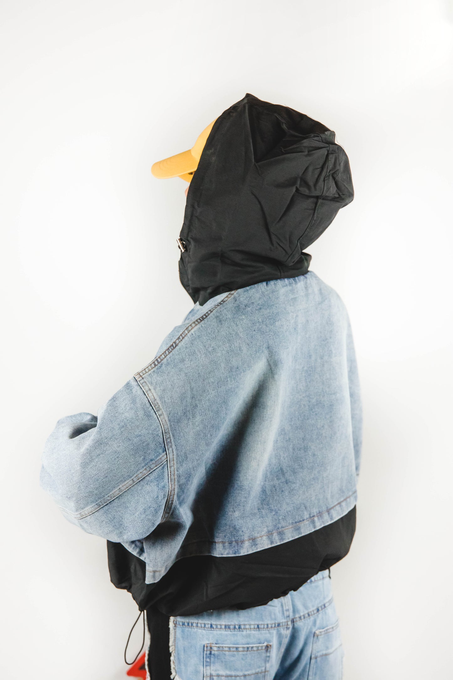 Giacca di jeans con cappuccio